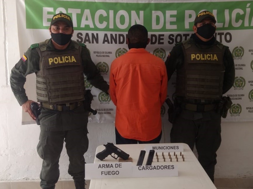  Capturan a dos personas por porte ilegal de armas de fuego en Córdoba