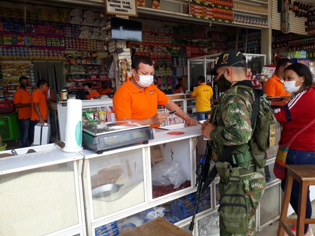 Con visitas al comercio y presencia en la zona rural el Ejército previene la extorsión en Córdoba