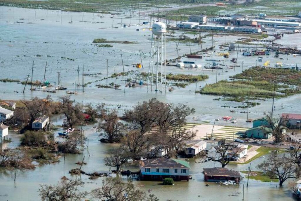 Laura descargó lluvias sobre Arkansas en su camino hacia el este de EE.UU. y se convierte en depresión