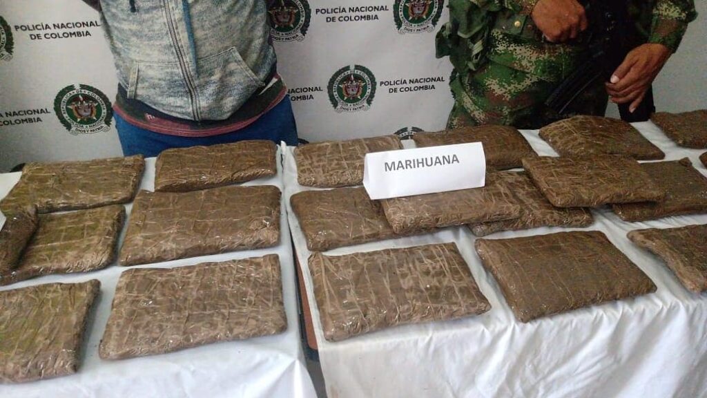 Incautan 30 paquetes prensados de marihuana en Cereté