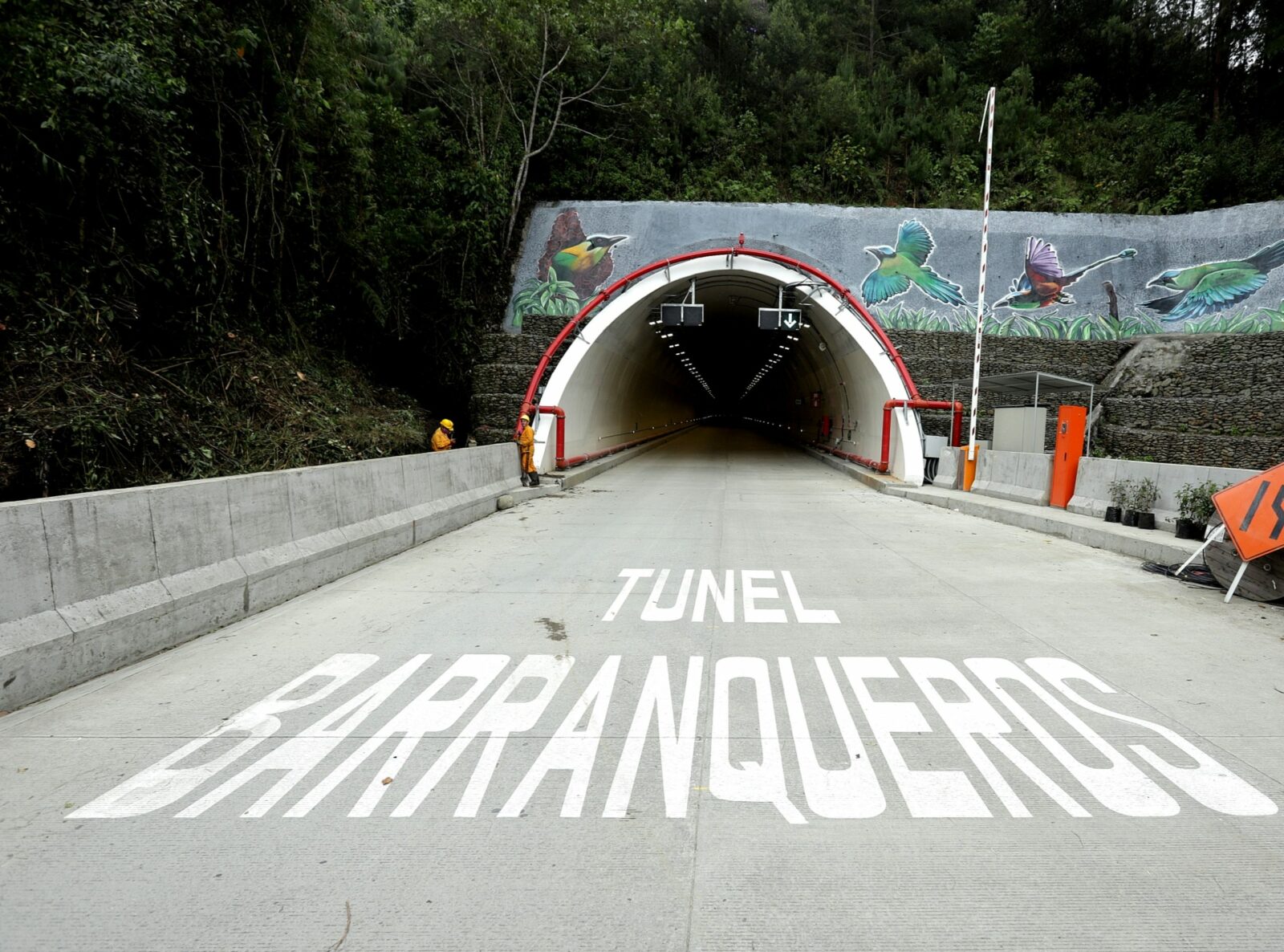 Túnel de la Línea, el más largo de Latinoamérica, entrará hoy en operación