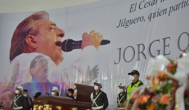 Seguidores y familiares de Jorge Oñate lo despidieron en La Paz