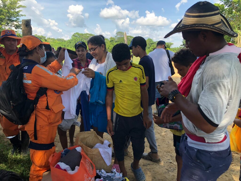 Familias afectadas por inundaciones en vereda El Coquito reciben ayudas
