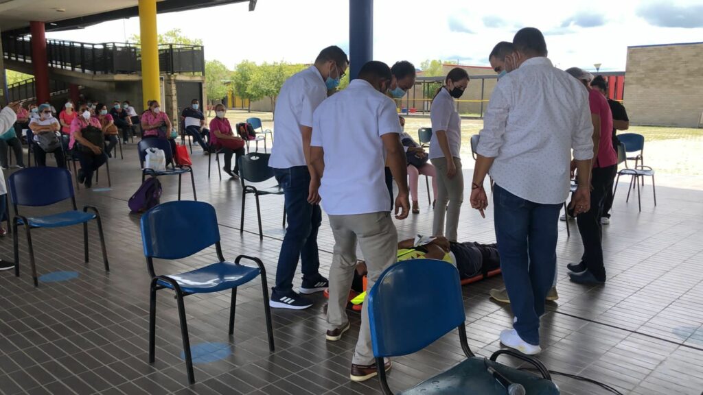 Docentes en Montería son capacitados en atención a emergencias médicas