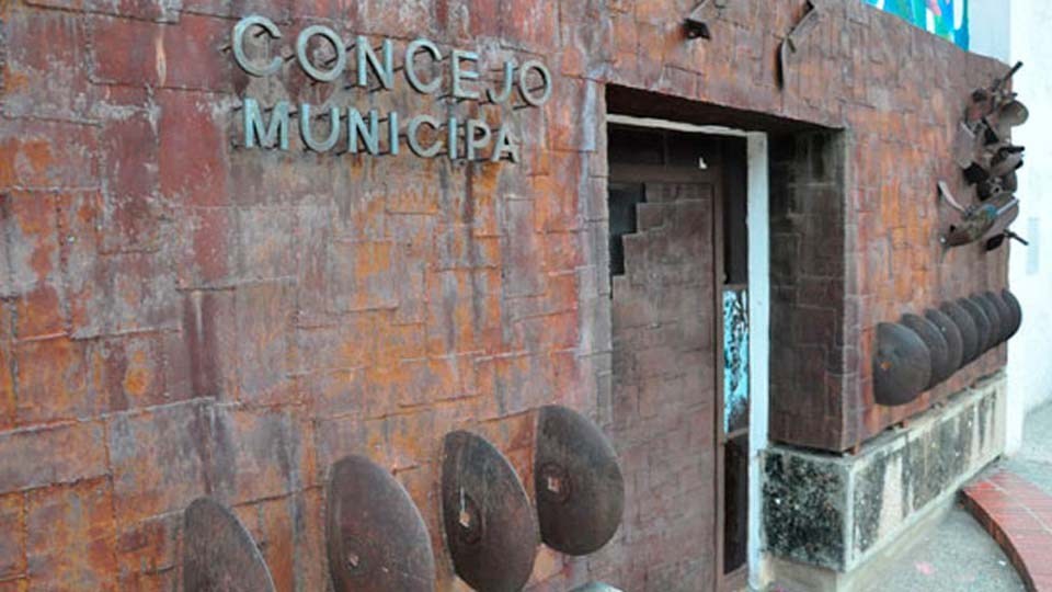 Tatequieto al Concejo, alcalde está autorizado para celebrar contratos