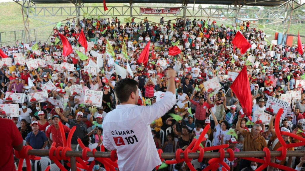 Masivo respaldo en Puerto Libertador al candidato a la Cámara Andrés Calle