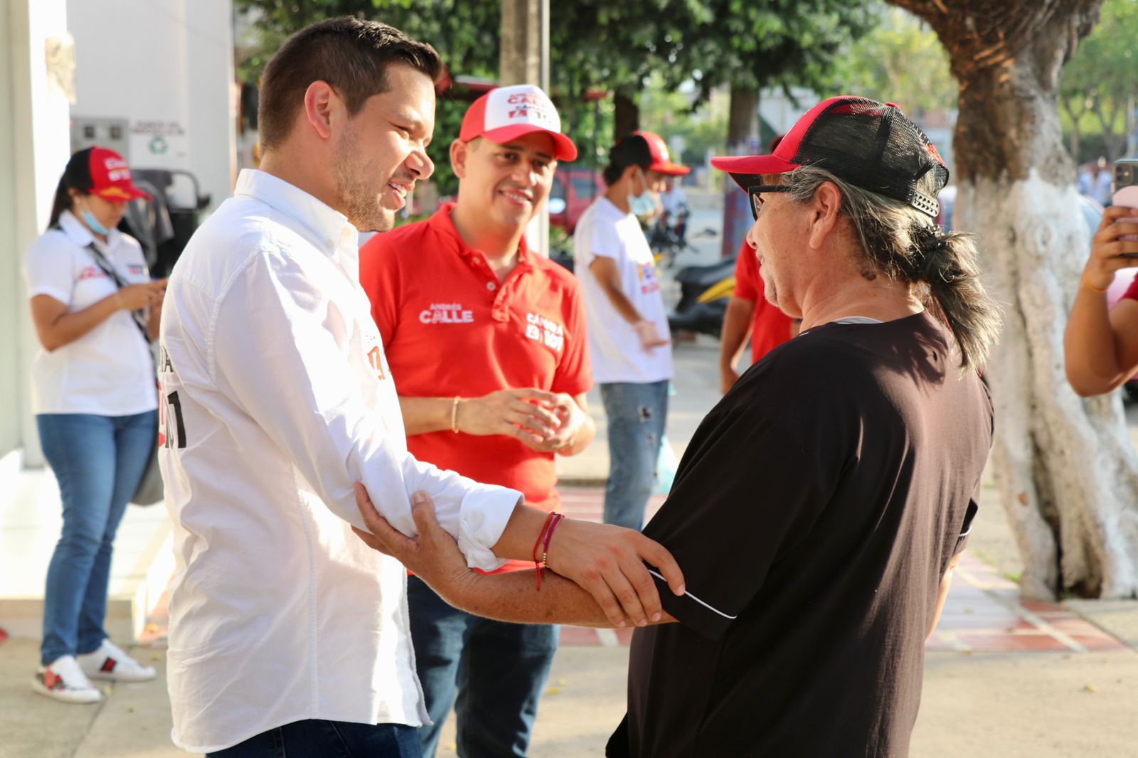 Candidato a la Cámara, Andrés Calle sigue sumando adeptos en el San Jorge