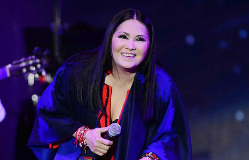 Ana Gabriel regresa a Colombia