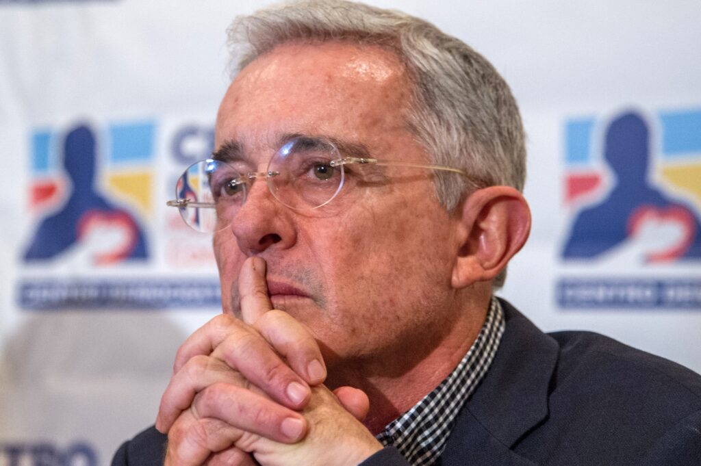 Álvaro Uribe descarta aspiración a Gobernación de Antioquia