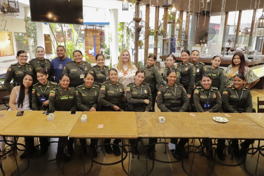 Mujeres policías de la Metropolitana de Montería recibieron reconocimiento a su labor