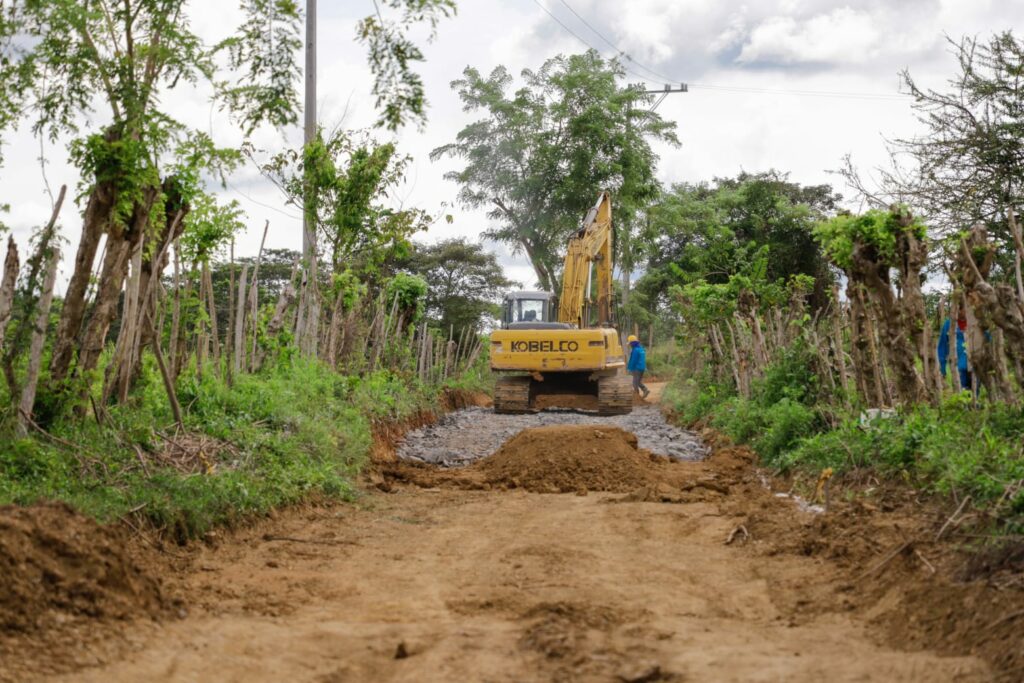 En Kilómetro 12, la pavimentación abre camino hacia las veredas