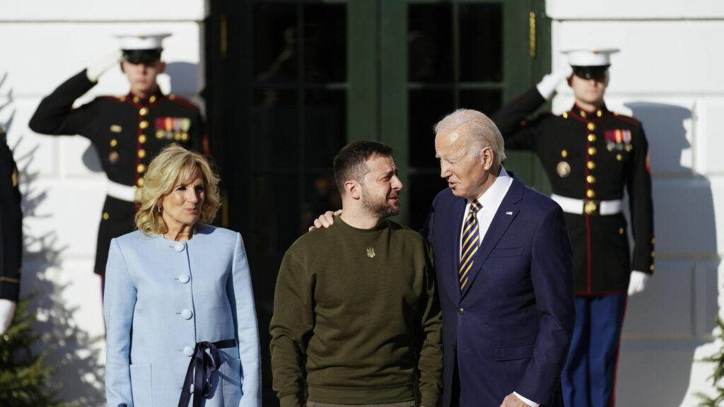 Presidente de Ucrania llega a la Casa Blanca para reunirse con Joe Biden