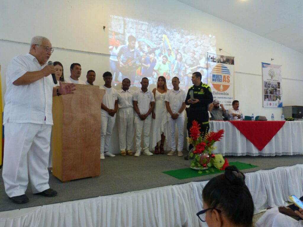 El Premio Departamental de Paz galardonó a líderes sociales, defensores de DD.HH. héroes del conflicto y convivientes sociales