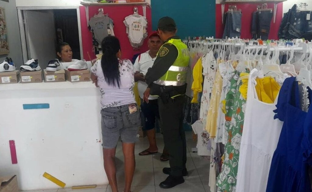 En Córdoba, Policía activó plan de seguridad en las compras navideñas