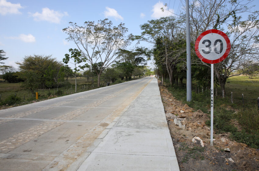 Inauguran mejoramiento de vía en Chimá
