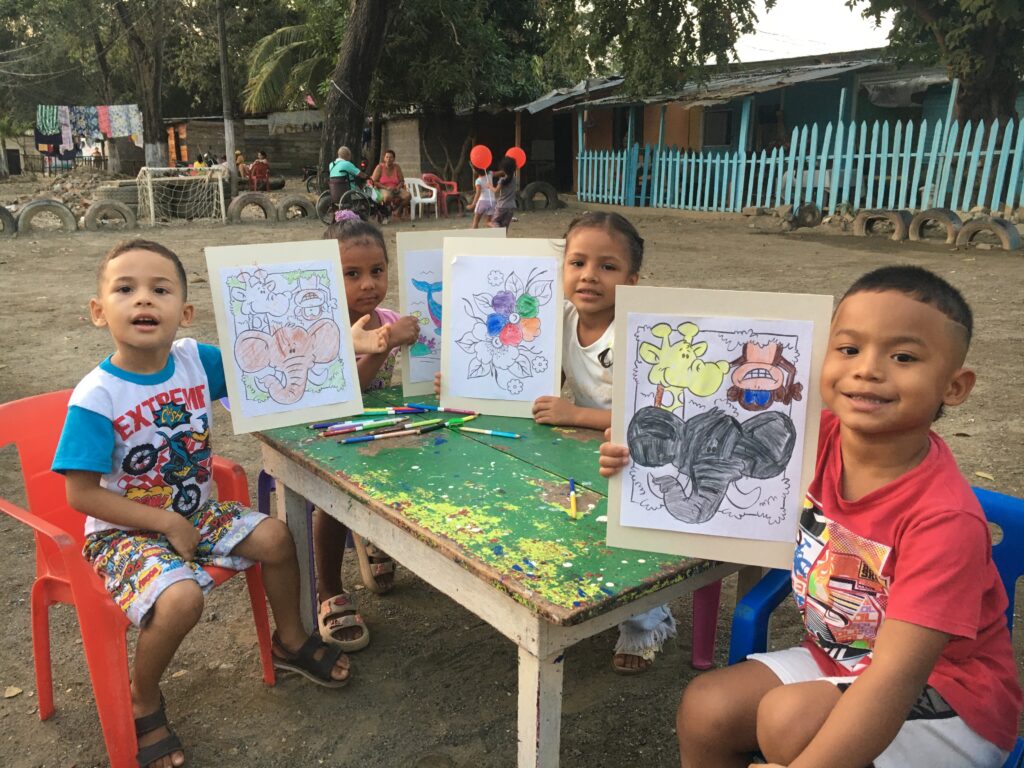 Niños de Zarabanda despidieron el 2022 creando y coloreando
