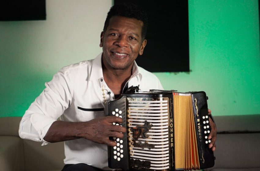 El vallenato nuevamente está de luto: falleció el acordeonero Víctor ‘Rey’ Reyes