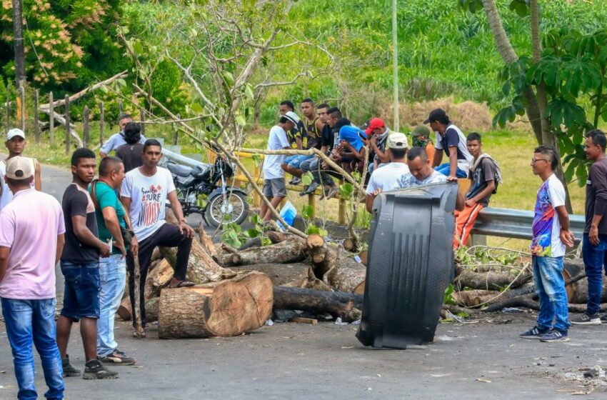  Gobierno endurece su posición y manifestantes reaccionan con violencia en el paro minero en Antioquia
