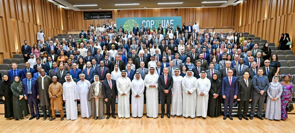 Emiratos Árabes Unidos invita a Gustavo Petro a participar de la COP28