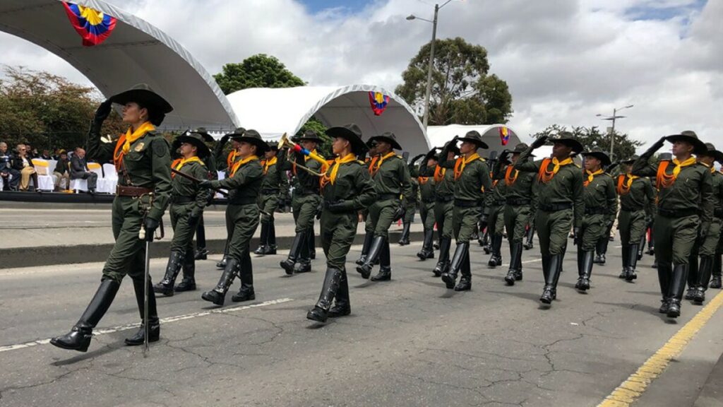 Militares retirados no estarían en el desfile del 20 de julio: ¿qué razones dan?