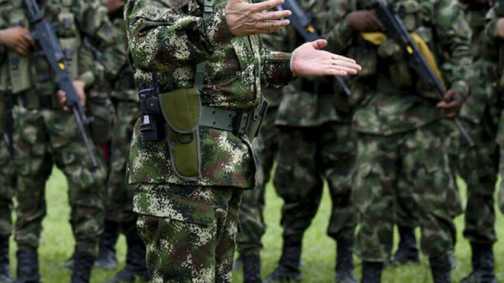 Así operaba la red de corrupción en el Ejército que se habría robado 320 millones de pesos