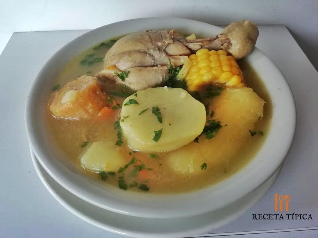 Cómo preparar caldo de pollo: la receta original colombiana del caldito de  la abuela - Recetas - Cultura 