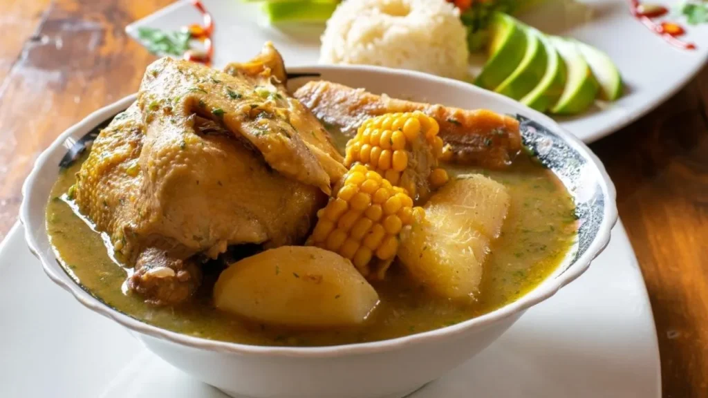 ¿Cómo preparar caldo de pollo? Conozca esta receta tradicional colombiana de la abuela