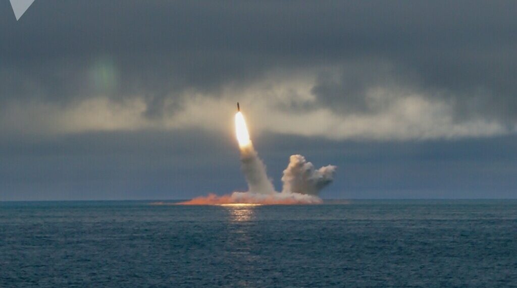 Rusia pone en servicio un misil intercontinental capaz de superar escudos de defensa