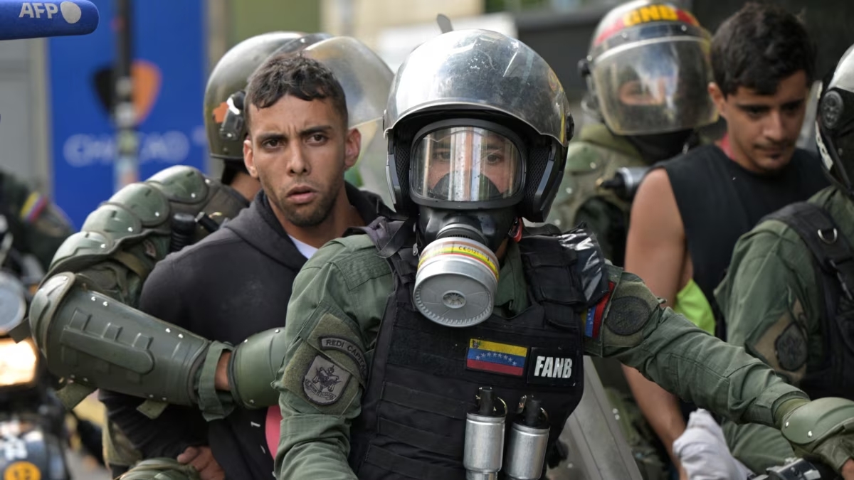 Nicolás Maduro ordenó patrullaje militar en todas las ciudades de Venezuela